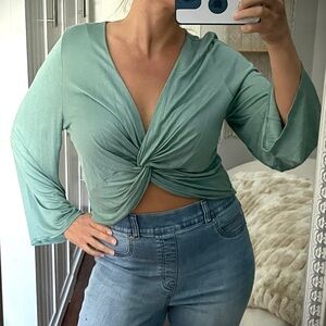 New Banana Republic Long Sleeve Crop Top in Blue/Teal